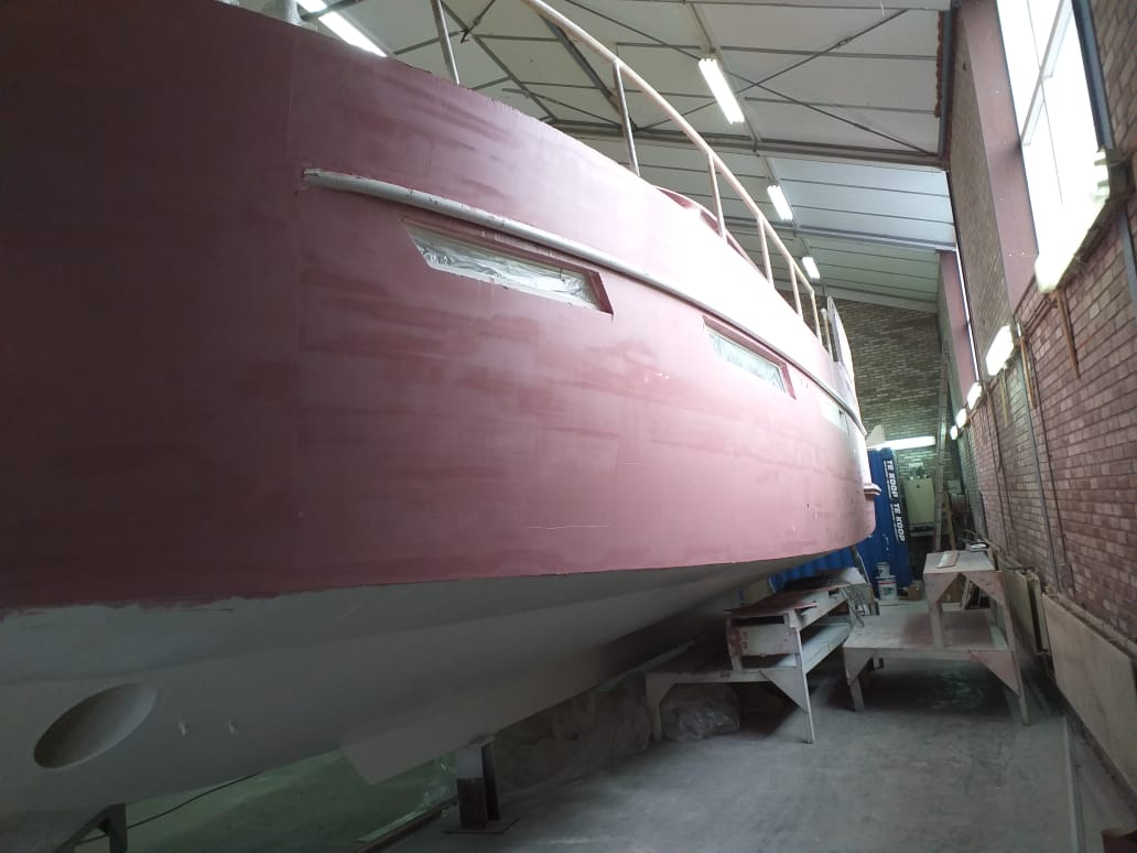 fairing compound applied on a yacht